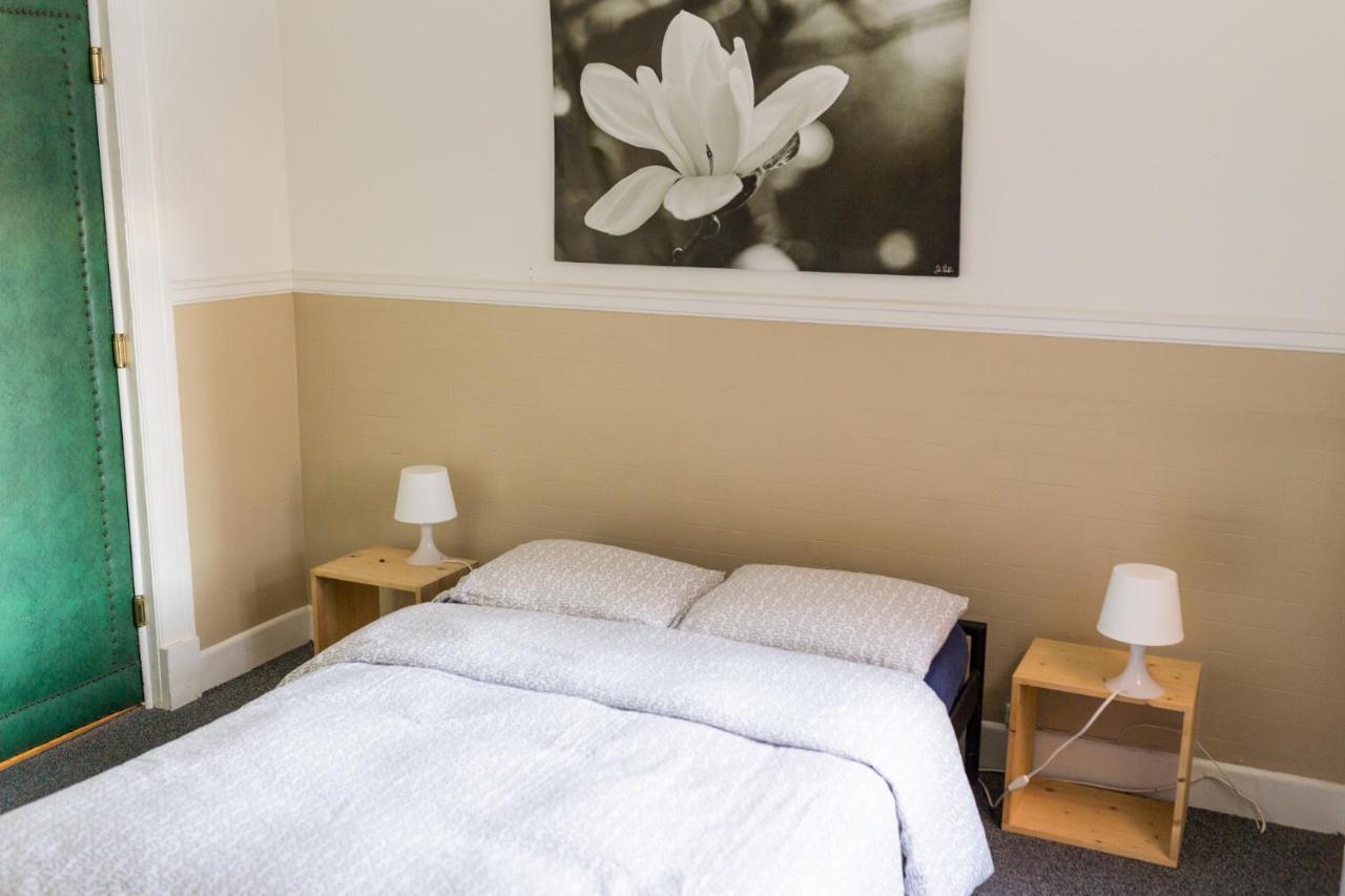 Le 9 Et Demi Bed and Breakfast Montréal Eksteriør billede